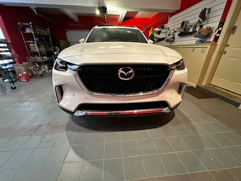 2024 Mazda CX-90 PHEV Premium Plus