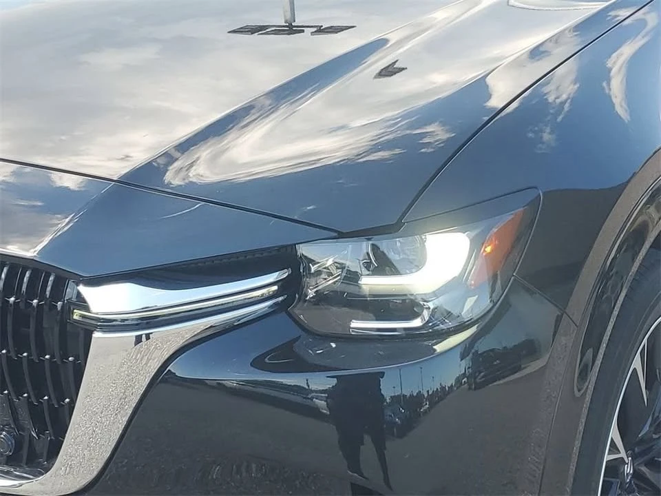 2024 Mazda CX-90 - Image 8 of 10