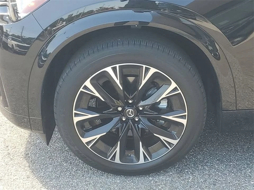 2024 Mazda CX-90 - Image 9 of 10