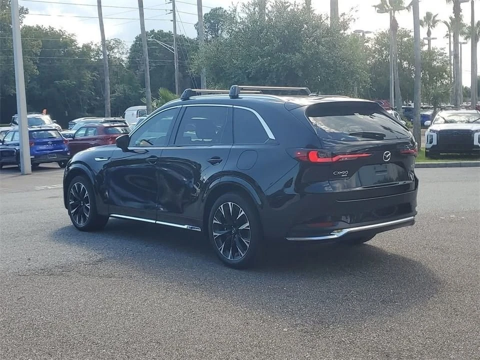2024 Mazda CX-90 - Image 5 of 10
