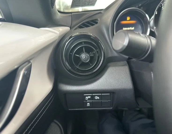 2024 Mazda ND MX-5 Miata - Image 6 of 9