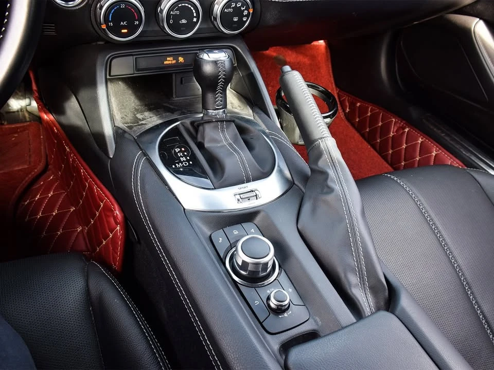 2024 Mazda ND MX-5 Miata - Image 13 of 19