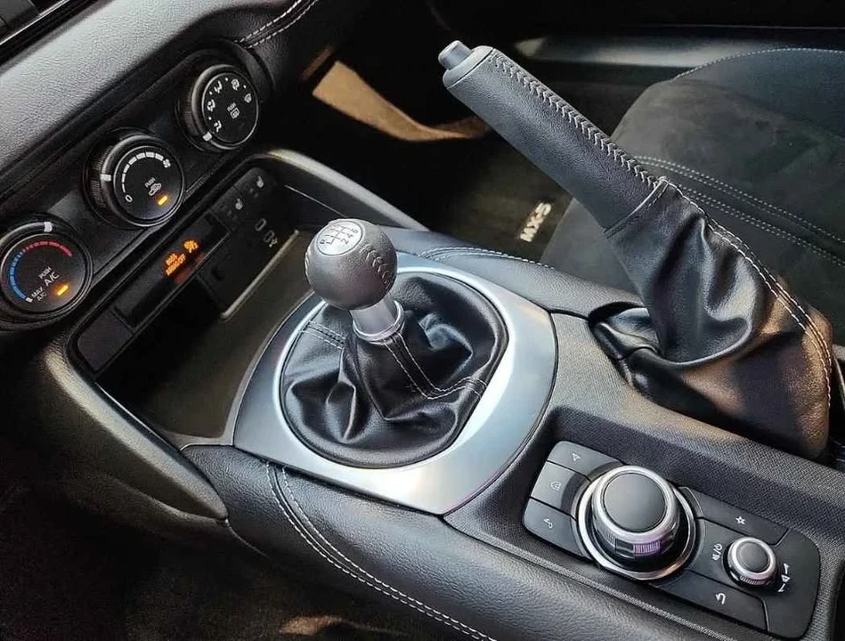 2024 Mazda ND MX-5 Miata - Image 7 of 8