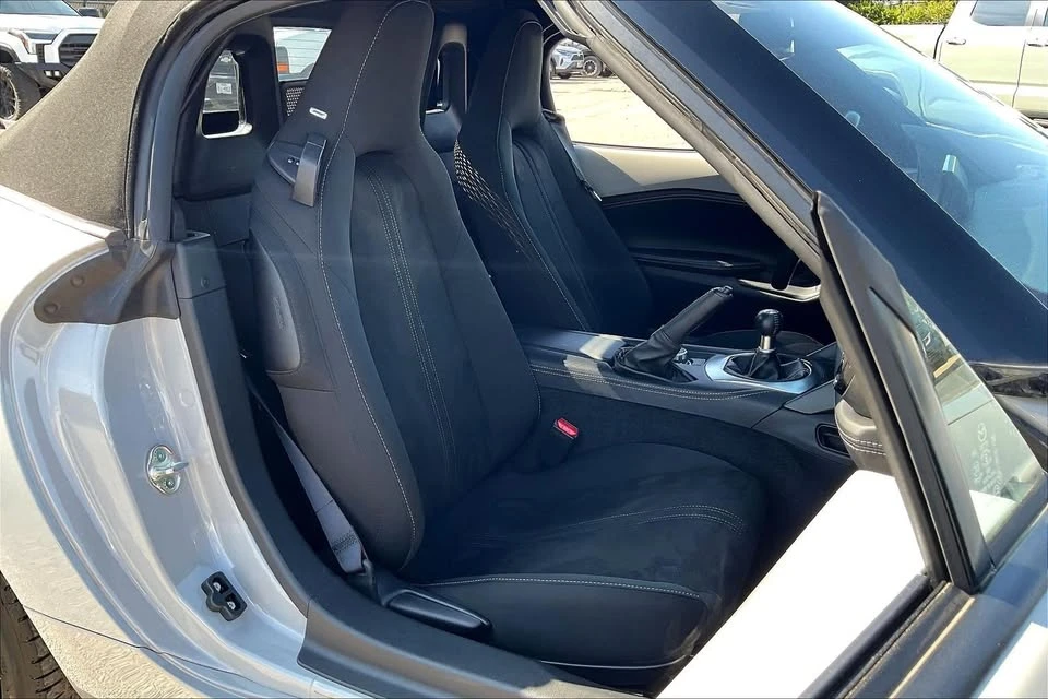 2024 Mazda ND MX-5 Miata - Image 11 of 11