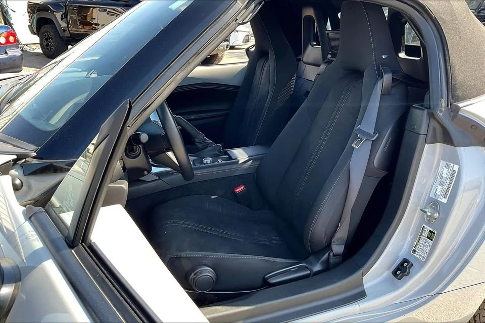 2024 Mazda ND MX-5 Miata - Image 10 of 11
