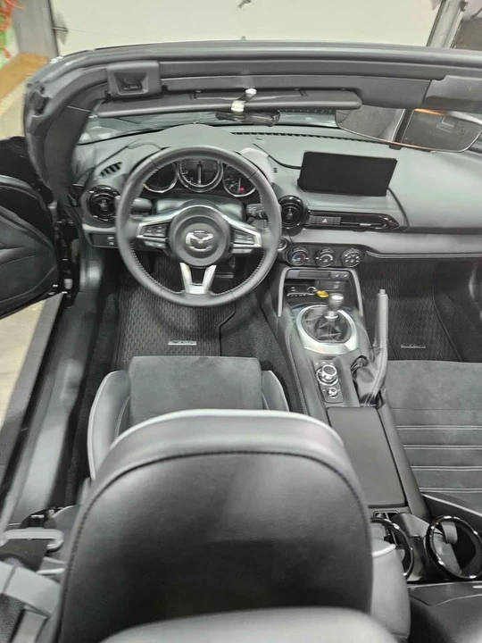 2024 Mazda ND MX-5 Miata - Image 17 of 20