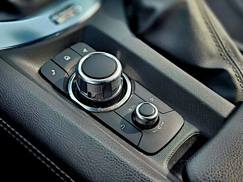 2024 Mazda ND MX-5 Miata - Image 14 of 16