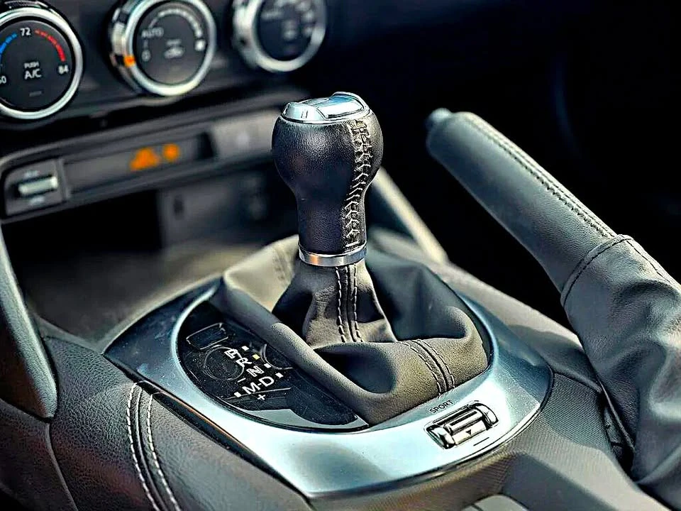 2024 Mazda ND MX-5 Miata - Image 13 of 16