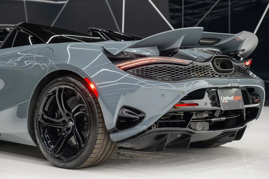 2024 McLaren 750S - Image 16 of 21