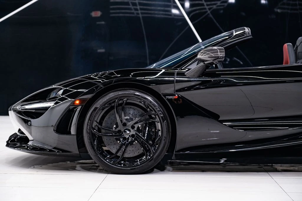 2024 McLaren 750S - Image 18 of 31