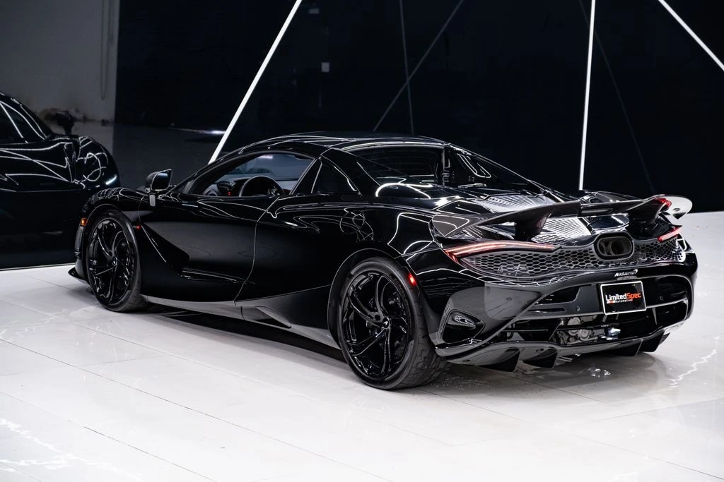 2024 McLaren 750S - Image 29 of 31