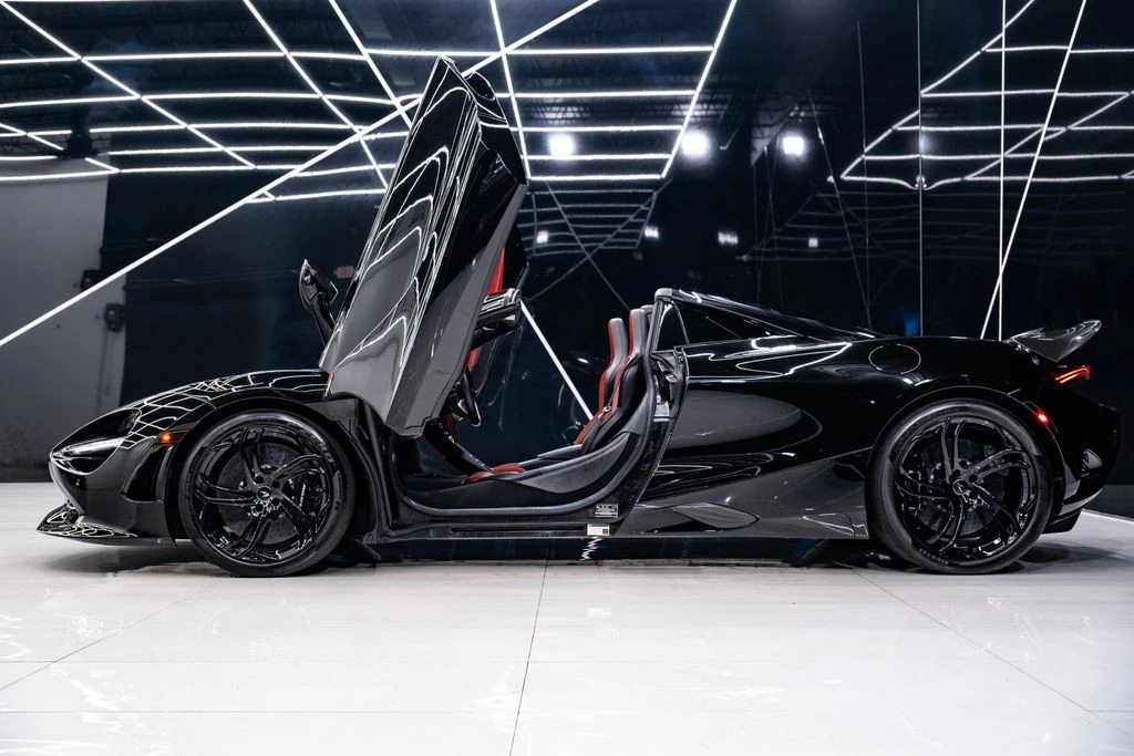 2024 McLaren 750S - Image 16 of 31