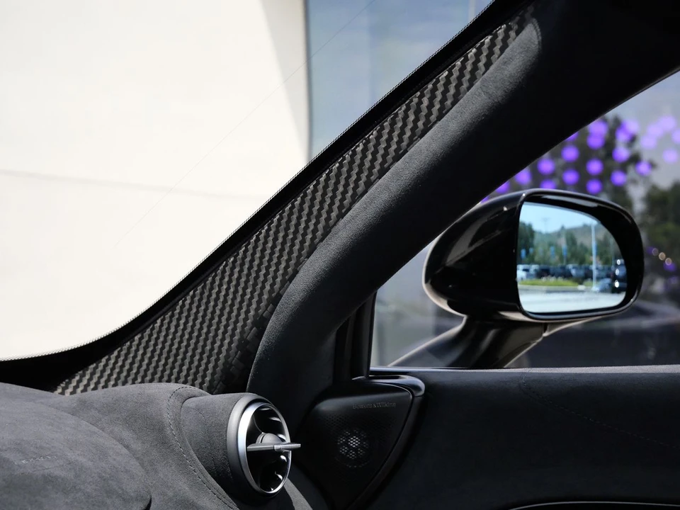2024 McLaren 750S Spider - Image 13 of 29
