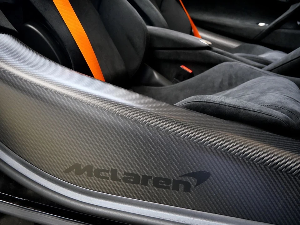 2024 McLaren 750S Spider - Image 26 of 29