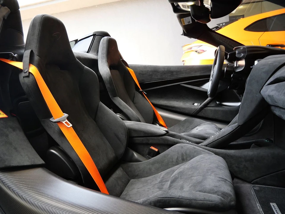 2024 McLaren 750S Spider - Image 11 of 29