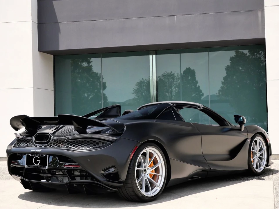 2024 McLaren 750S Spider - Image 4 of 29