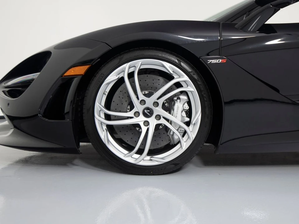 2024 McLaren 750S Spider - Image 10 of 31