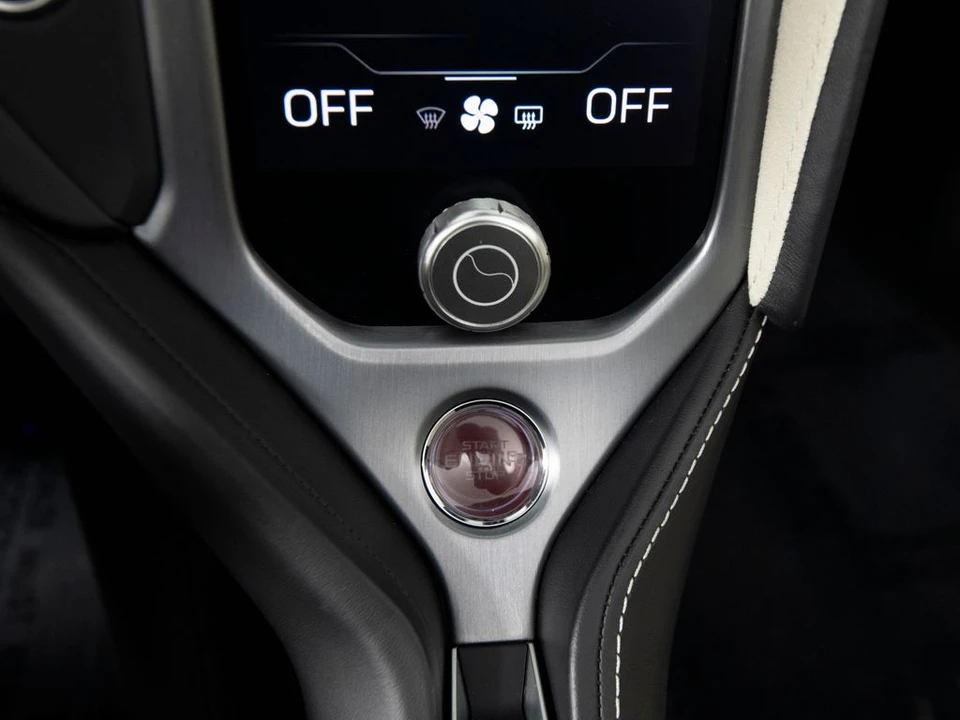 2024 McLaren 750S Spider - Image 25 of 31