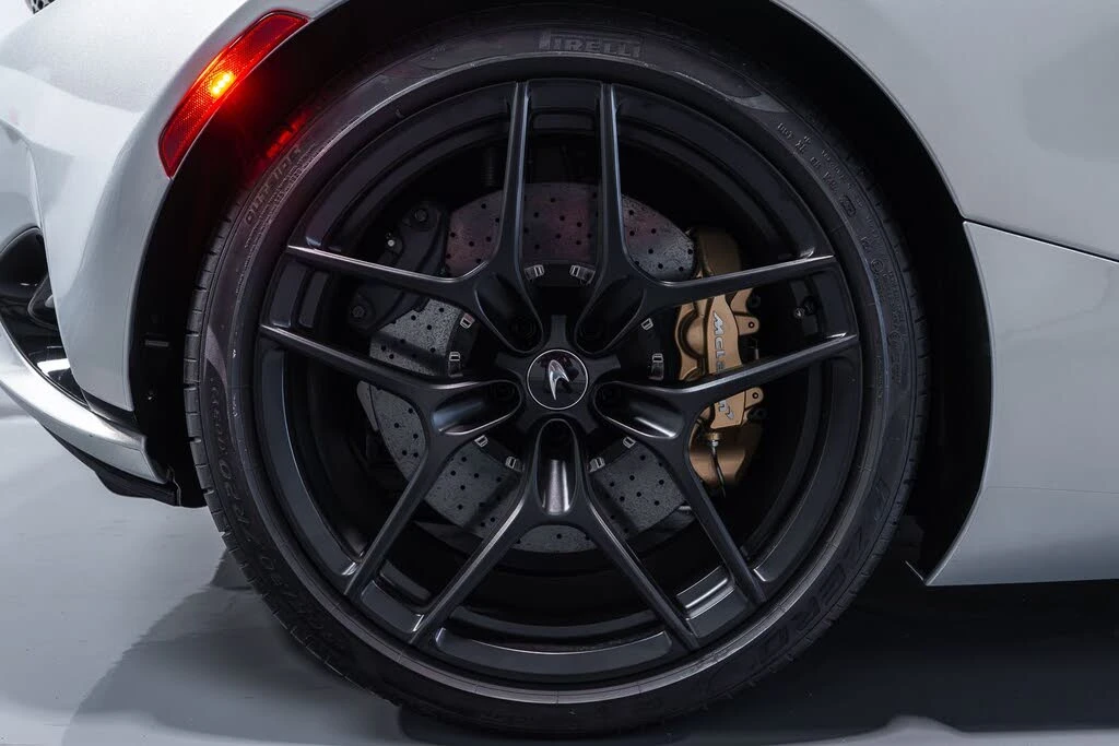 2024 McLaren 750S Coupe - Image 29 of 31