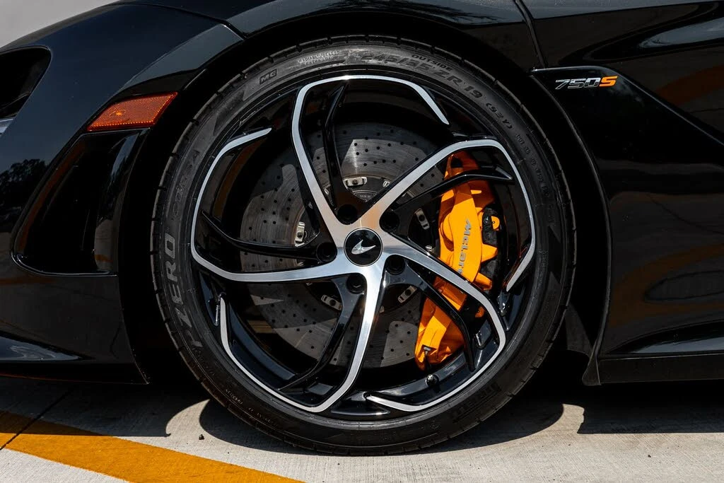 2024 McLaren 750S Coupe - Image 16 of 31