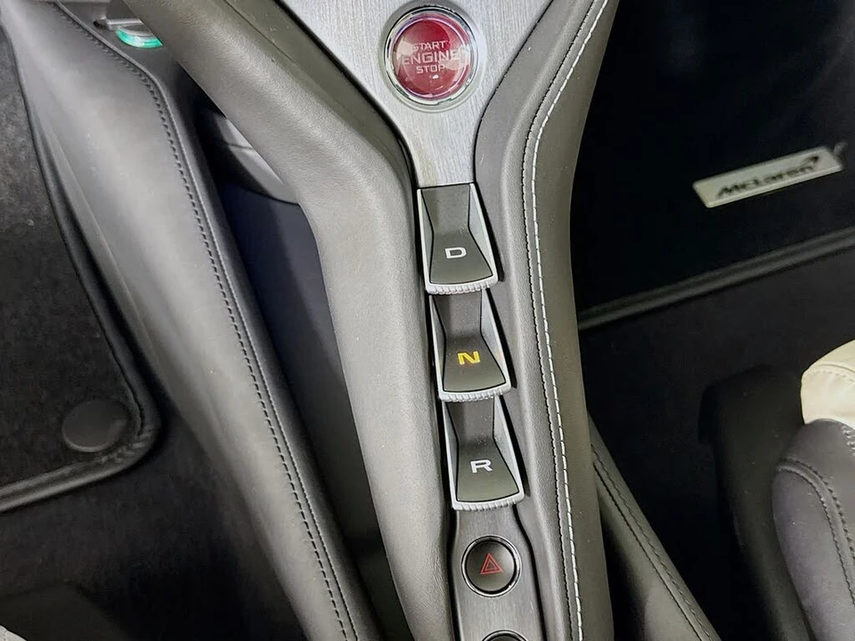 2024 McLaren 750S Coupe - Image 14 of 23