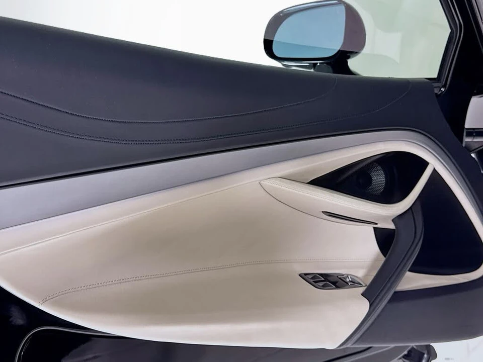 2024 McLaren 750S Coupe - Image 15 of 23