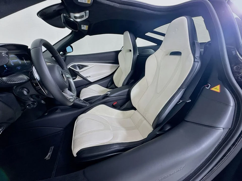 2024 McLaren 750S Coupe - Image 19 of 23