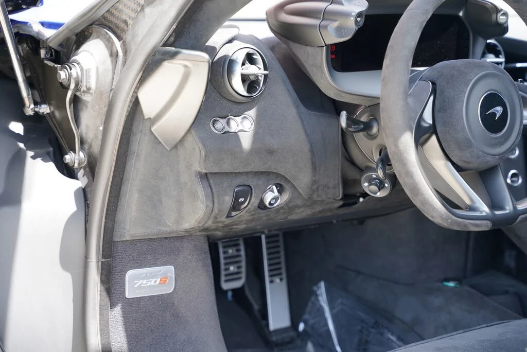 2024 McLaren 750S Coupe - Image 23 of 31