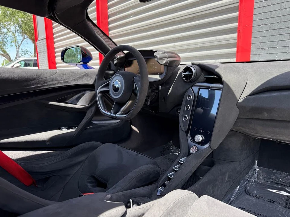 2024 McLaren 750S Coupe - Image 24 of 31