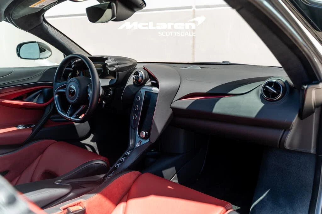 2024 McLaren 750S Coupe - Image 16 of 29