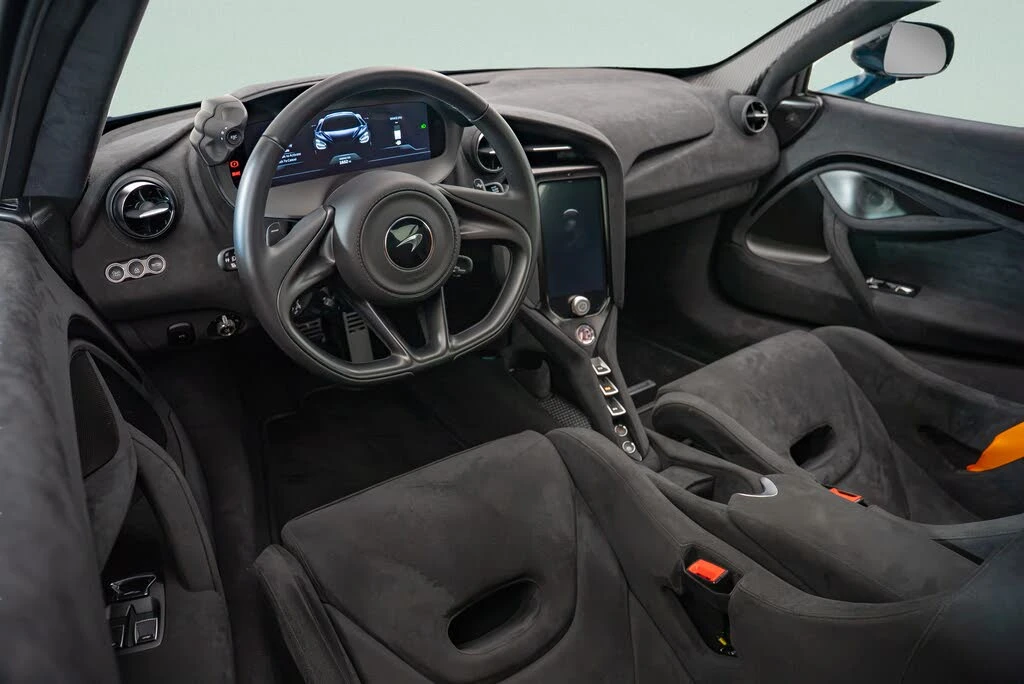 2024 McLaren 750S Coupe - Image 17 of 19