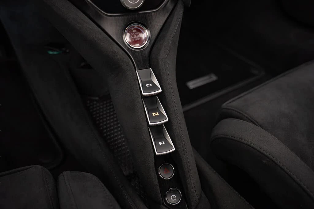 2024 McLaren 750S Coupe - Image 13 of 19