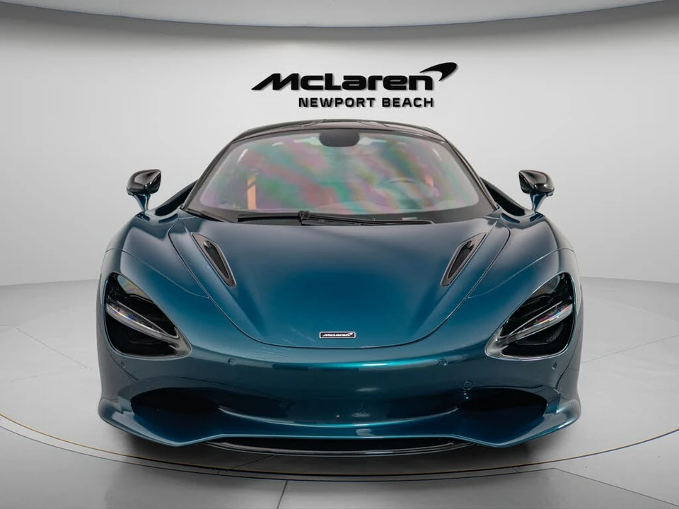 2024 McLaren 750S Coupe - Image 2 of 19