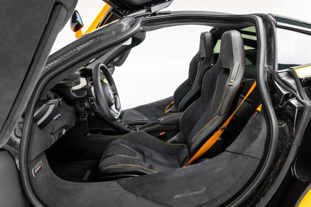 2024 McLaren 750S Coupe - Image 30 of 31