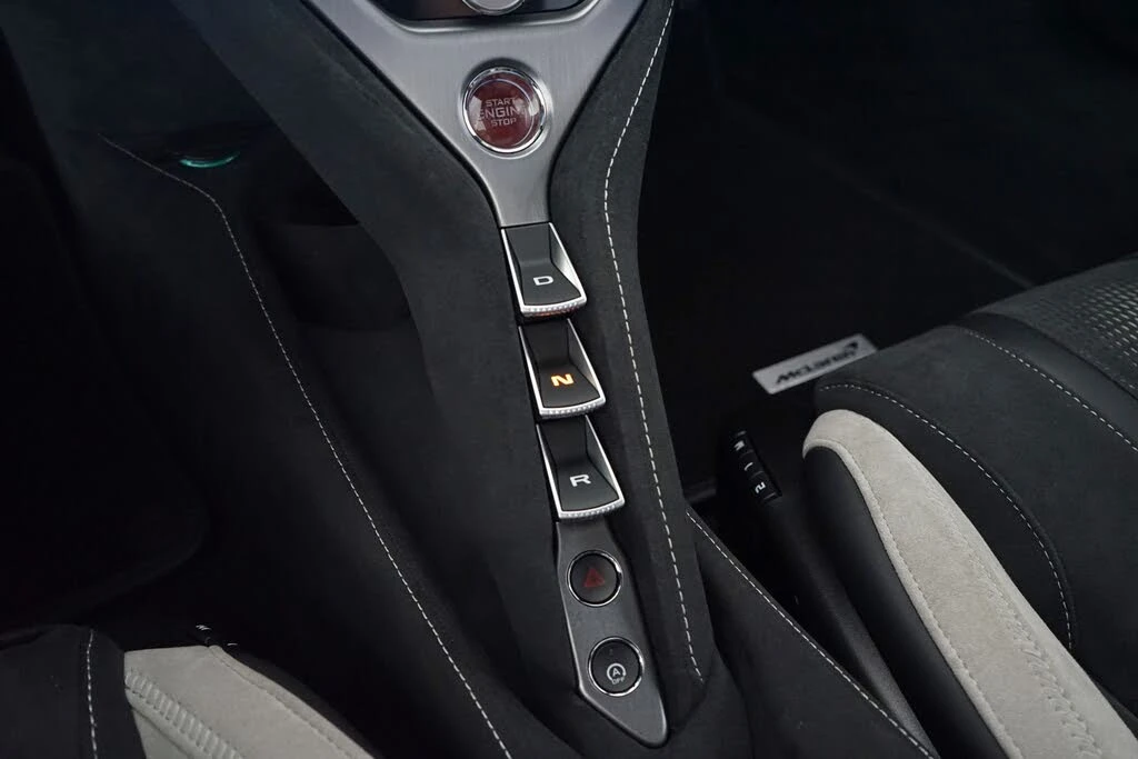 2024 McLaren 750S Coupe - Image 29 of 31