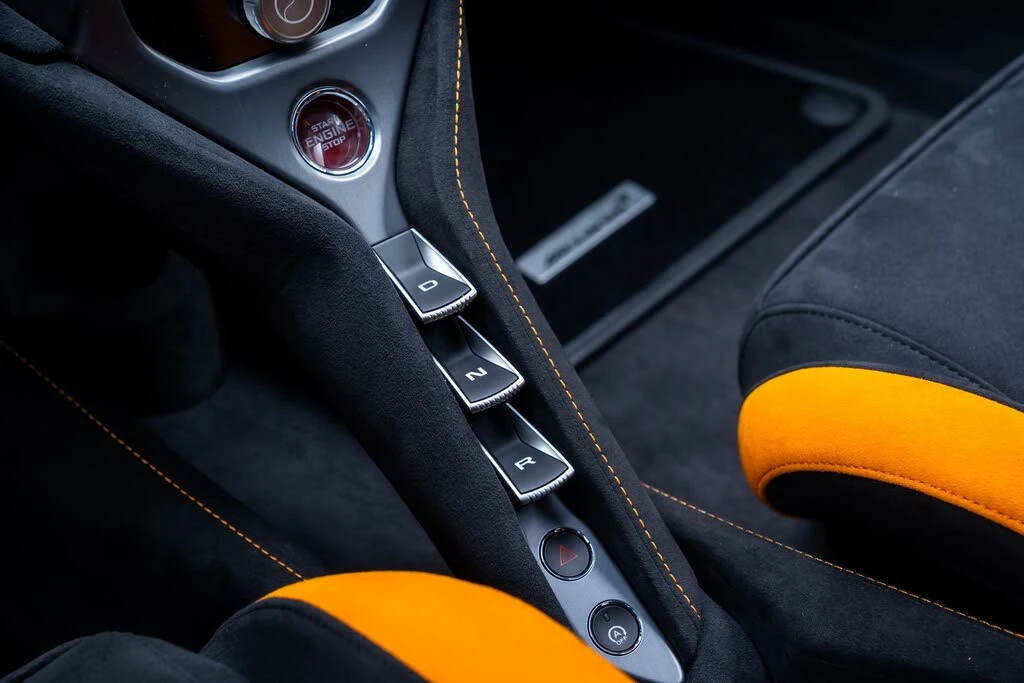 2024 McLaren 750S Coupe - Image 29 of 31