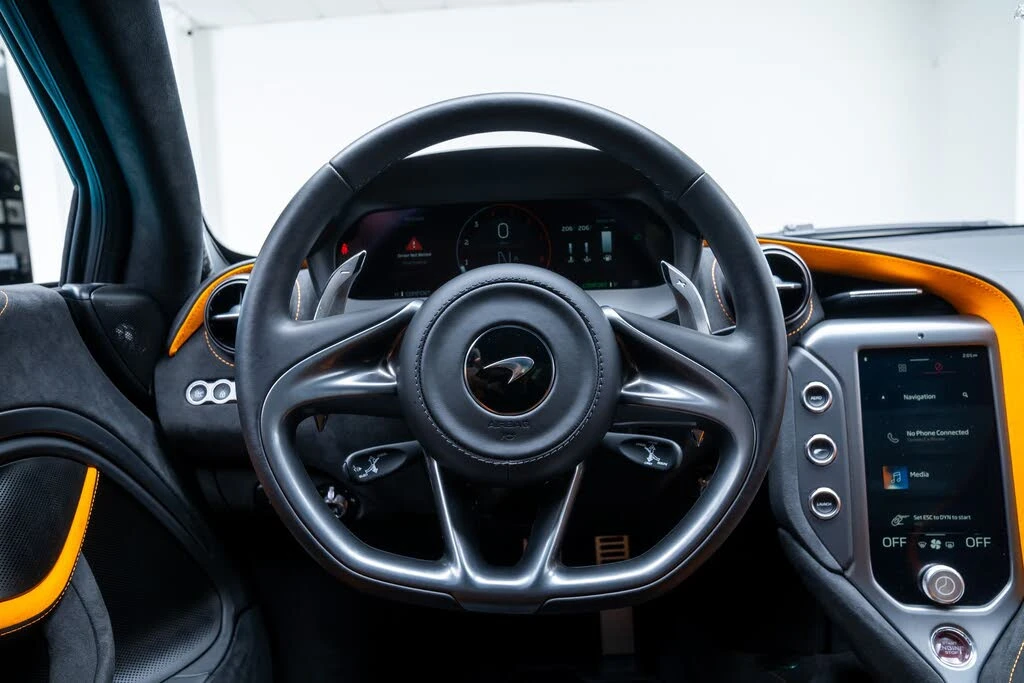 2024 McLaren 750S Coupe - Image 28 of 31