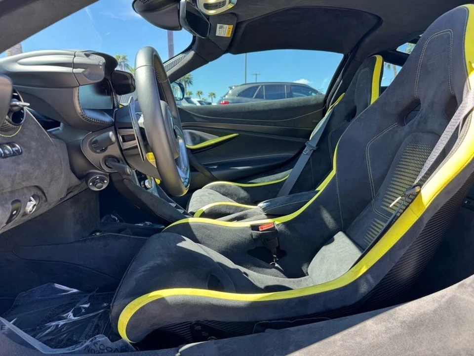 2024 McLaren 750S Coupe - Image 14 of 31