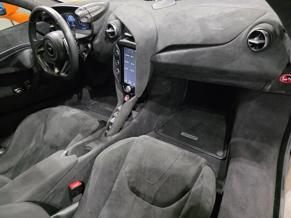 2024 McLaren 750S Coupe - Image 20 of 27