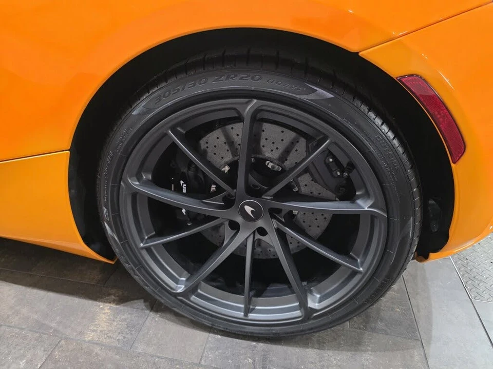 2024 McLaren 750S Coupe - Image 17 of 27