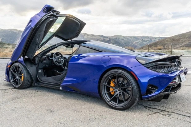 2024 McLaren 750S Coupe - Image 3 of 9