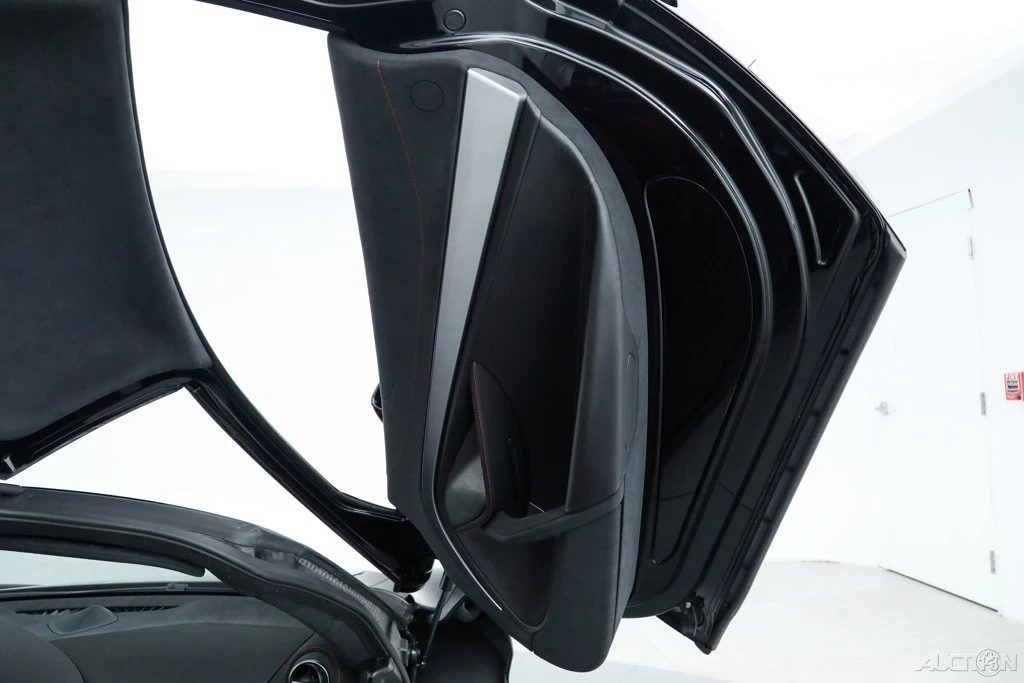 2024 McLaren 750S Coupe - Image 17 of 21