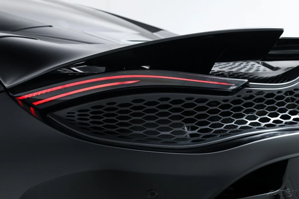 2024 McLaren 750S Coupe - Image 15 of 21