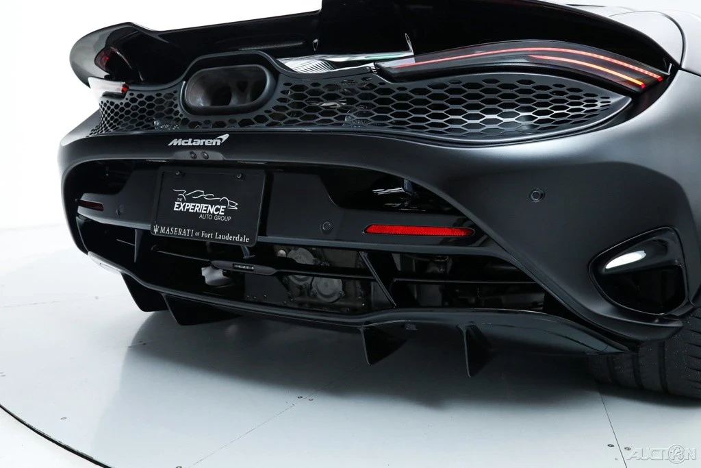 2024 McLaren 750S Coupe - Image 16 of 21