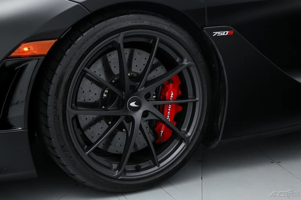 2024 McLaren 750S Coupe - Image 14 of 21