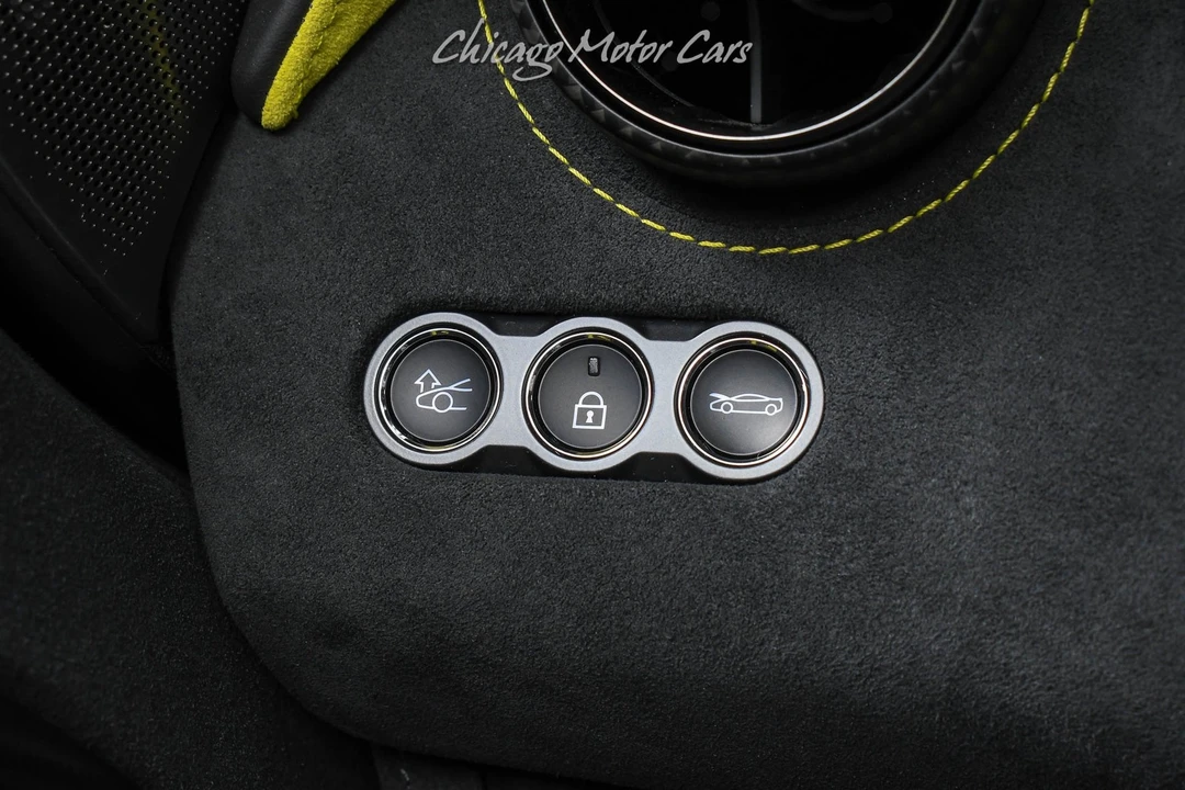 2024 McLaren 750S - Image 11 of 21