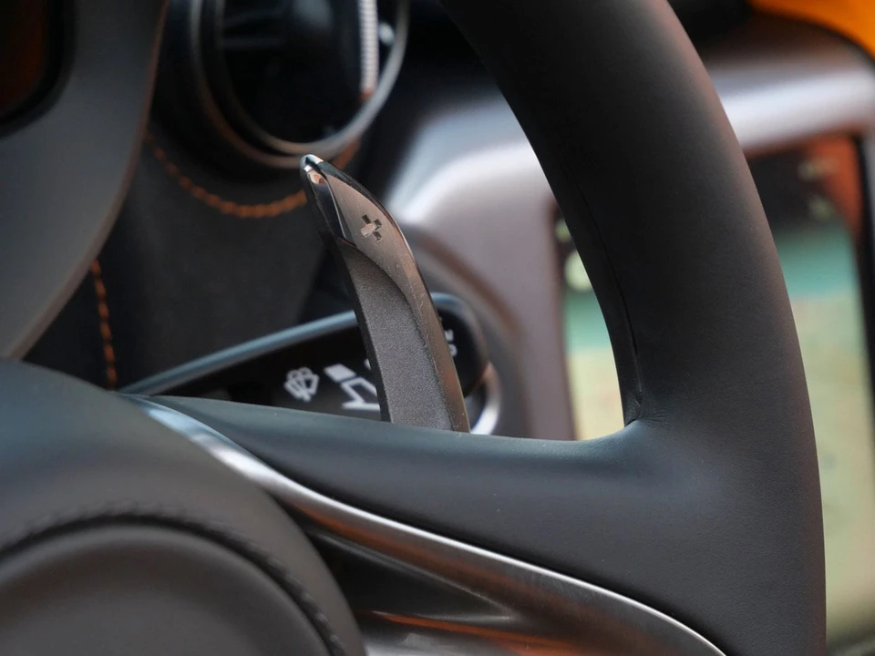 2024 McLaren 750S Spider - Image 12 of 26