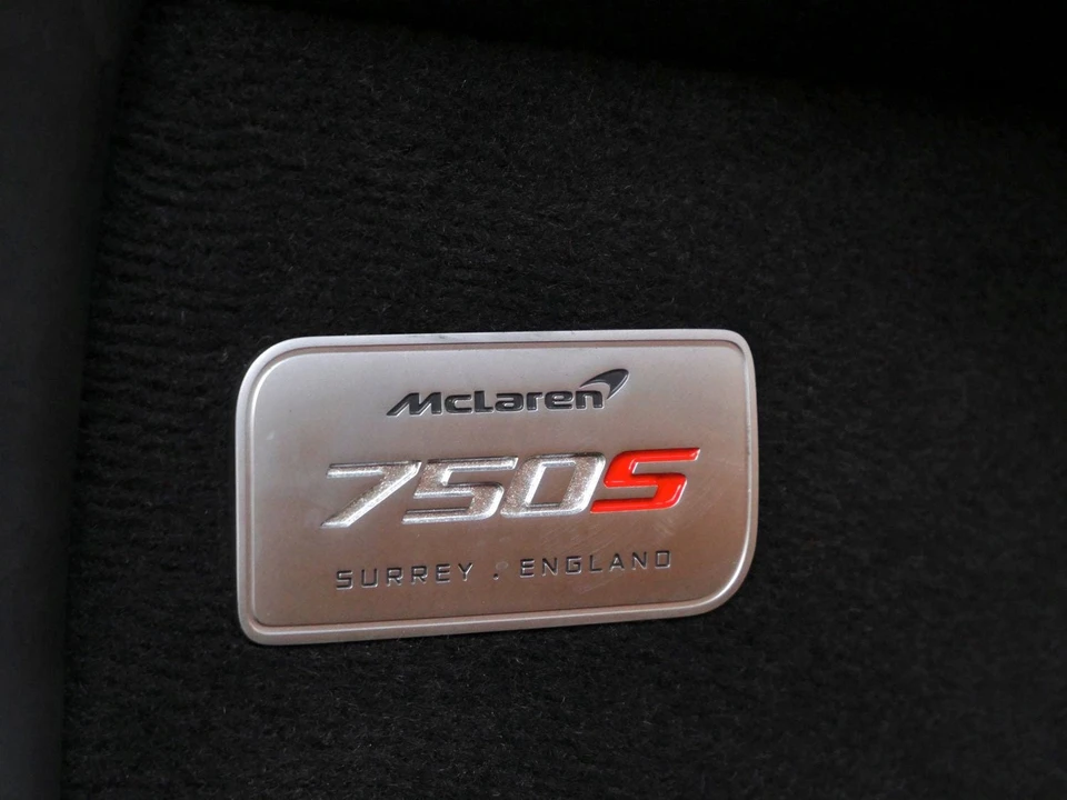 2024 McLaren 750S Spider - Image 15 of 26