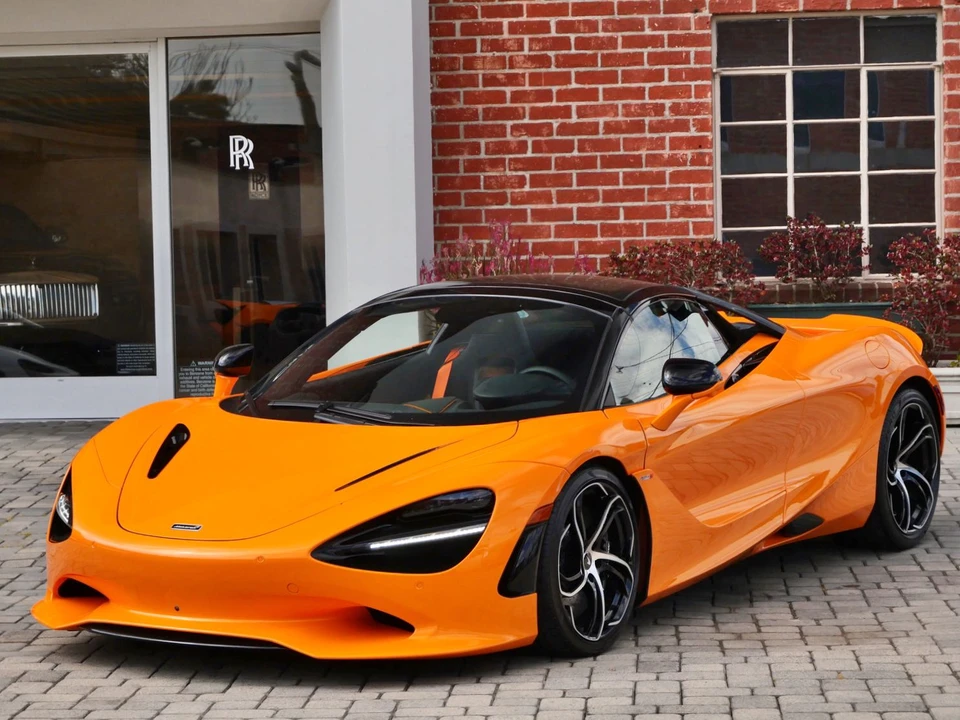 2024 McLaren 750S Spider - Image 23 of 26