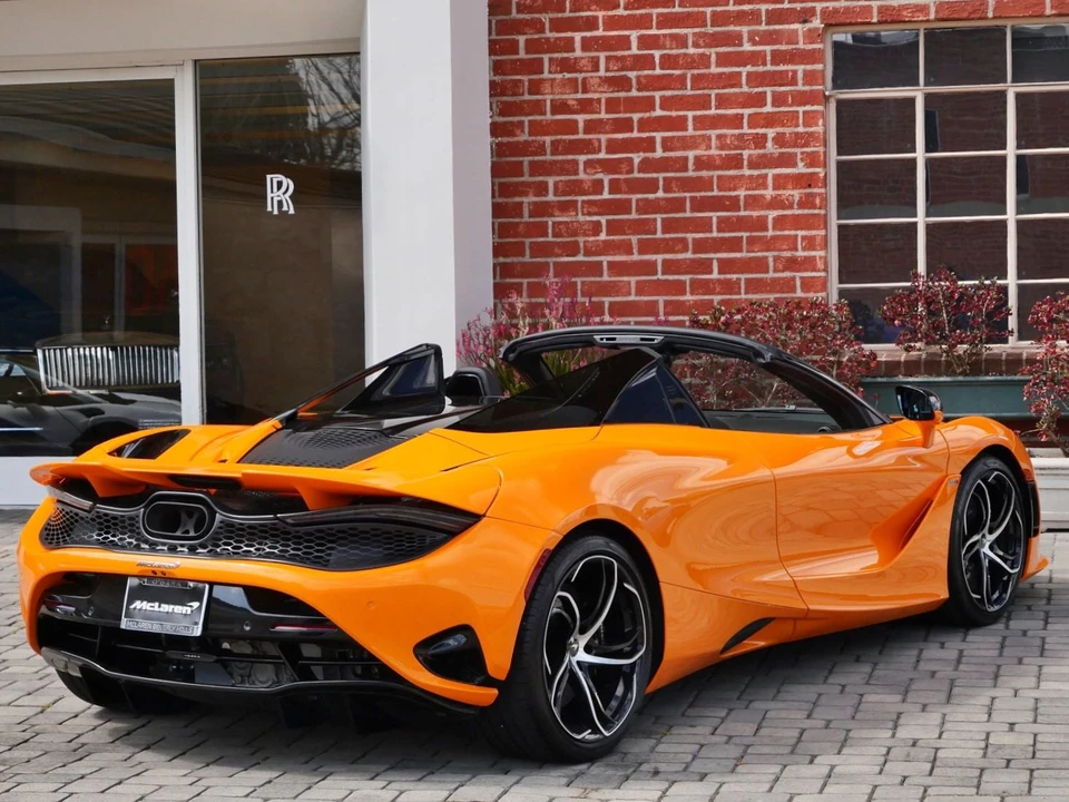 2024 McLaren 750S Spider - Image 4 of 26
